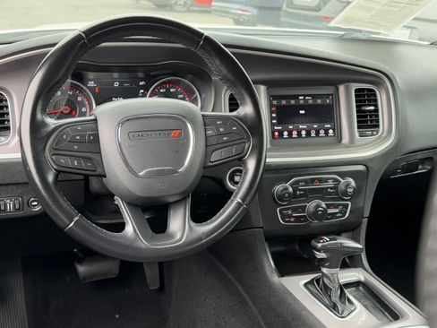 Certified 2022 Dodge Charger SXT image 31