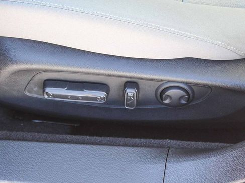 Certified 2025 Honda Accord SE image 22