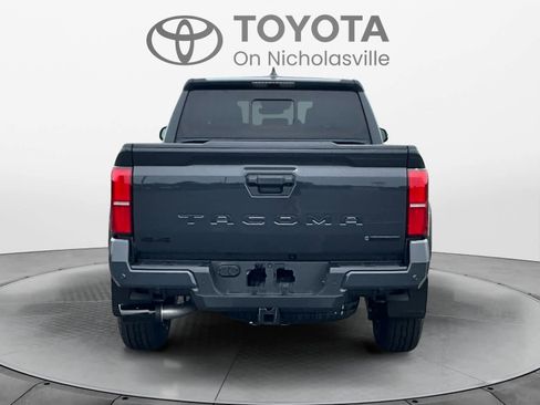 New 2026 Toyota Tacoma TRD Off-Road AWD/4WD image 4