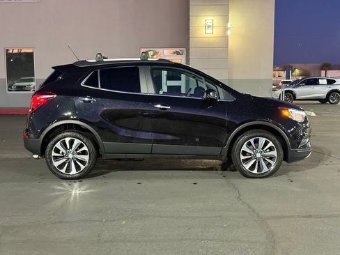 Used 2022 Buick Encore Preferred w/ Safety Package II image 3