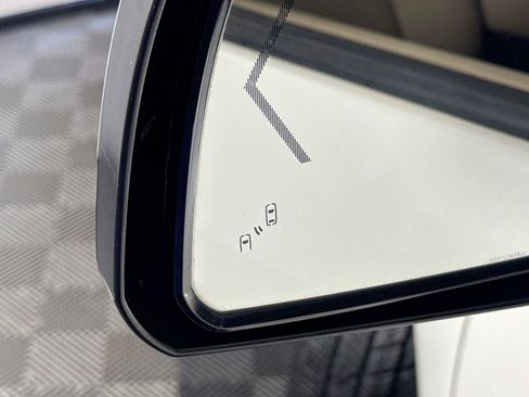 Used 2013 Toyota Sequoia Platinum image 20