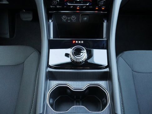 New 2025 Jeep Grand Cherokee Laredo image 21