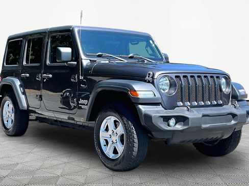 Used 2020 Jeep Wrangler Unlimited Sport S AWD/4WD image 3