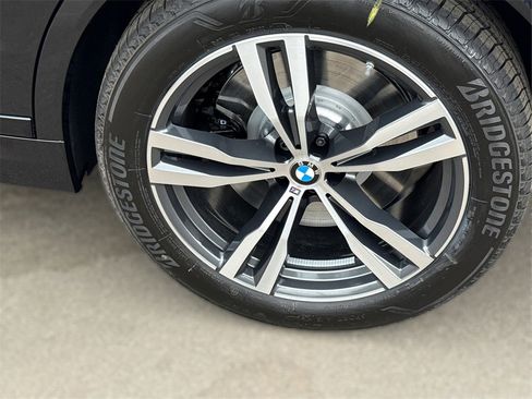 New 2026 BMW X7 M60i w/ Executive Package image 14