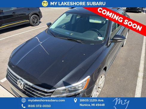 Used 2017 Volkswagen Passat 1.8T SE FWD image 3