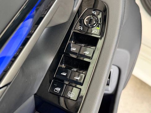 Used 2026 BMW M5 AWD/4WD image 40