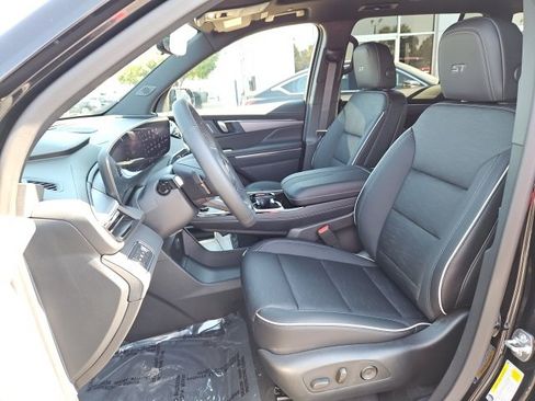 New 2026 Buick Enclave Sport Touring w/ Power Package image 32