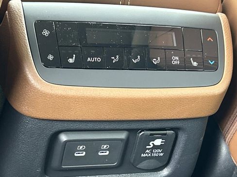 New 2026 Nissan Pathfinder Platinum AWD/4WD image 22