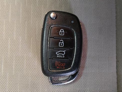 Used 2021 Hyundai Tucson SE FWD image 32
