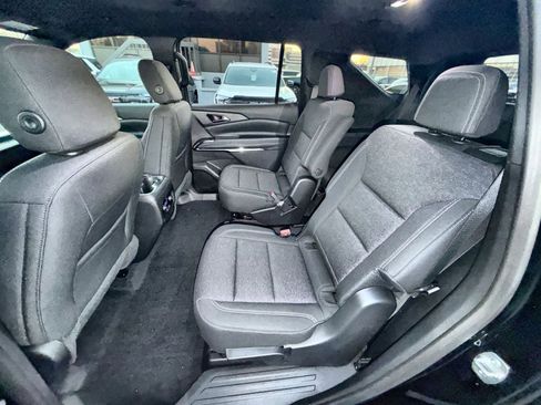 New 2026 Chevrolet Traverse LT w/ Driver Confidence Package image 24