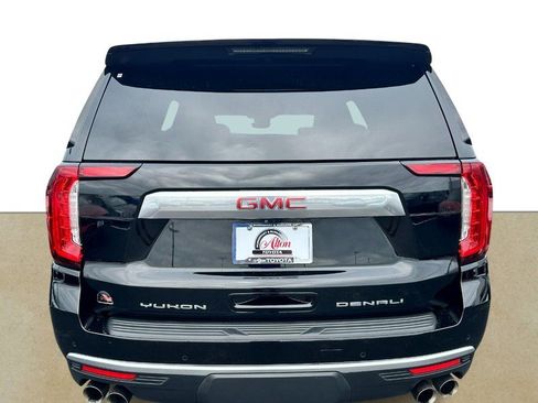 Used 2024 GMC Yukon Denali w/ Advanced Technology Package AWD/4WD image 5