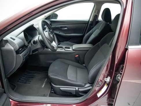 Used 2024 Nissan Sentra SV FWD image 23