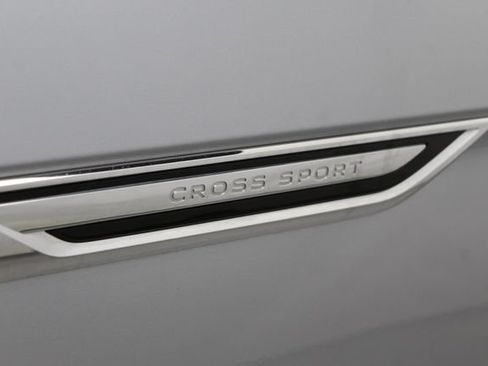 Used 2023 Volkswagen Atlas Cross Sport SE w/ Panoramic Sunroof Package AWD/4WD image 11
