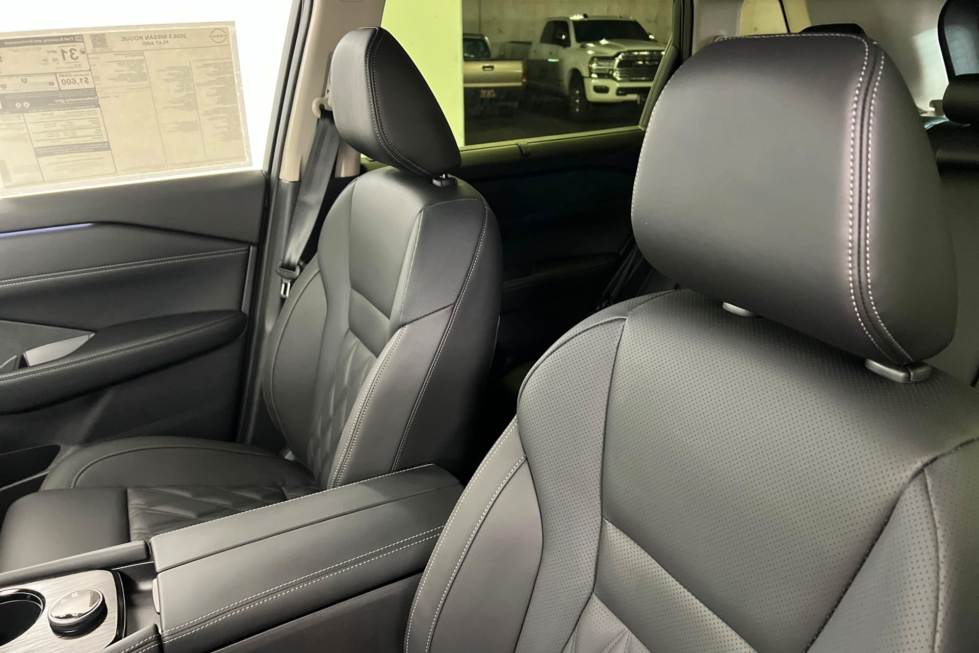 New 2026 Nissan Rogue Platinum w/ Platinum Premium Package AWD/4WD image 16