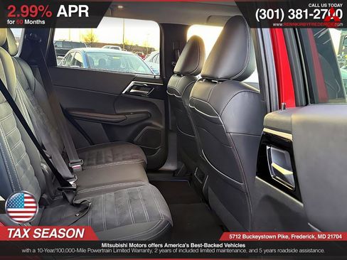 Used 2023 Mitsubishi Outlander SE image 13