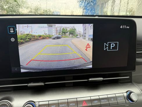Used 2024 Hyundai Kona SEL AWD/4WD image 5