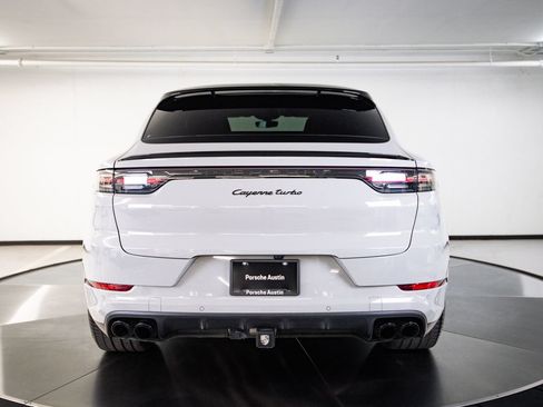 Certified 2022 Porsche Cayenne Turbo AWD/4WD image 6