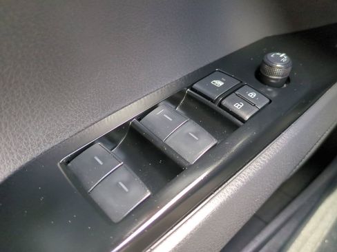 Used 2025 Toyota Camry SE FWD image 21