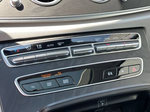 Used 2023 Mercedes-Benz E 350 4MATIC Sedan image 21