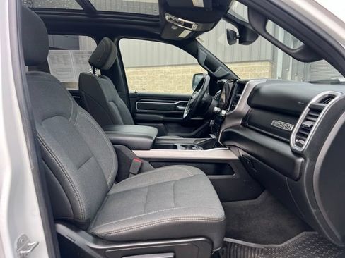 Used 2020 RAM 1500 Big Horn AWD/4WD image 11