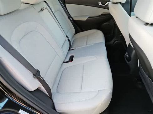 Certified 2023 Hyundai Kona SE image 20