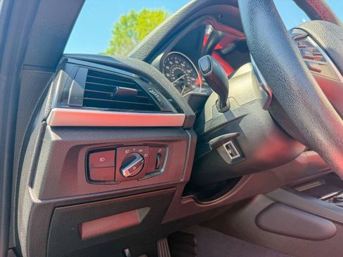 Used 2016 BMW 228i xDrive Convertible image 12