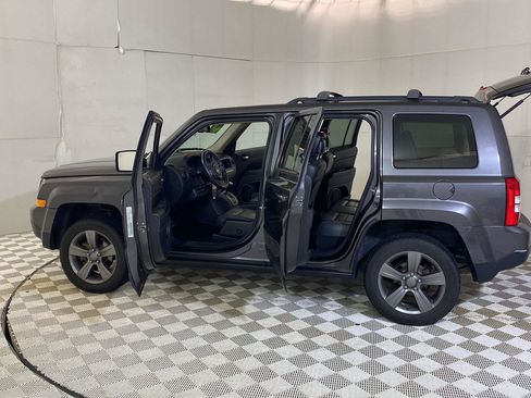 Used 2015 Jeep Patriot High Altitude AWD/4WD image 37