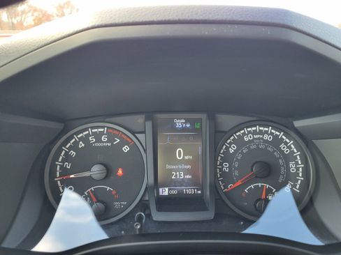 Used 2023 Toyota Tacoma SR image 14