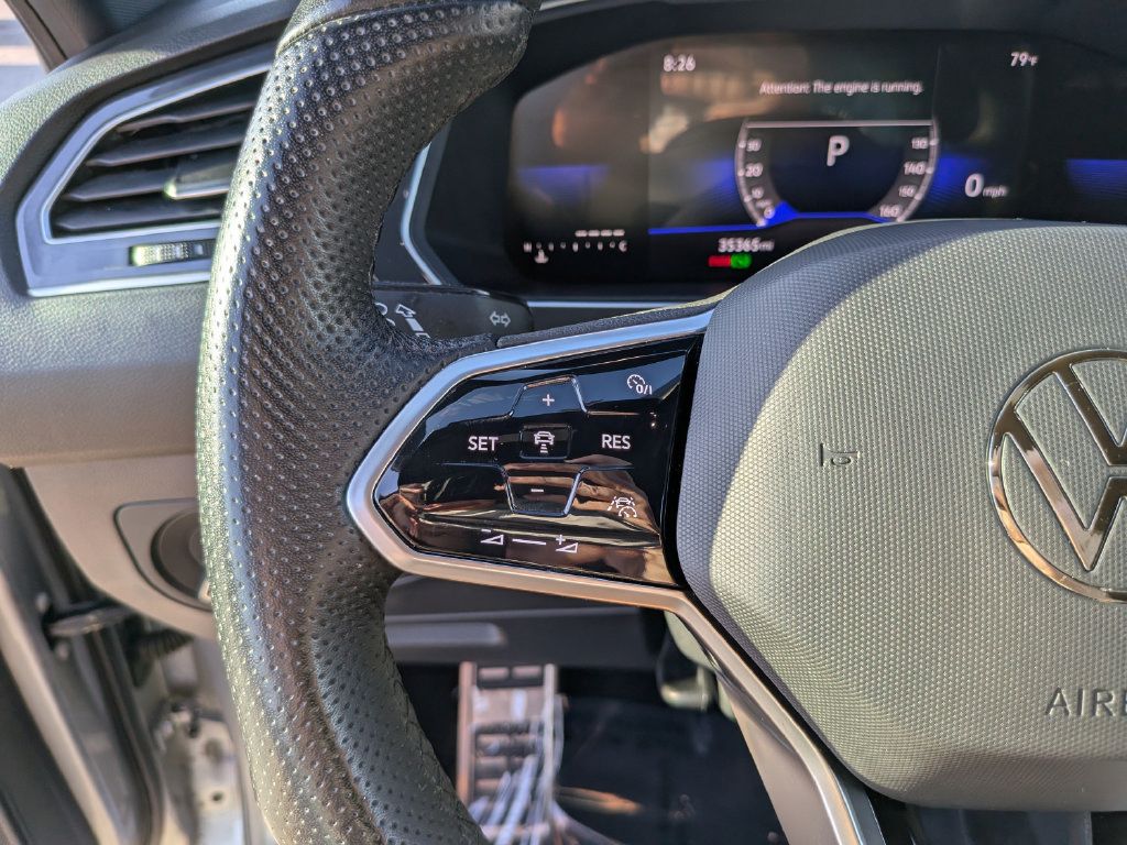 Certified 2023 Volkswagen Tiguan SE R-Line FWD image 27
