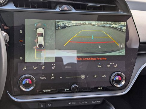 Used 2023 Lexus RZ 450e Premium image 29