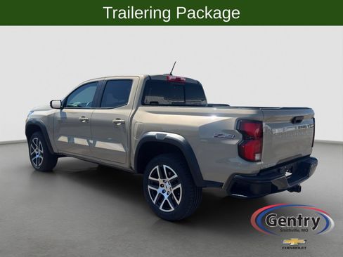 Used 2023 Chevrolet Colorado Z71 w/ Z71 Convenience Package 2 AWD/4WD image 4