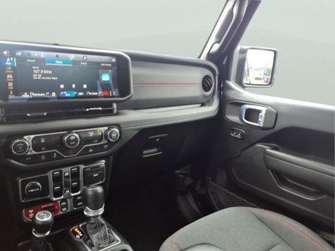 Used 2026 Jeep Gladiator Rubicon AWD/4WD image 15