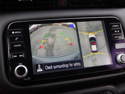 Used 2023 Nissan Kicks SR image 16