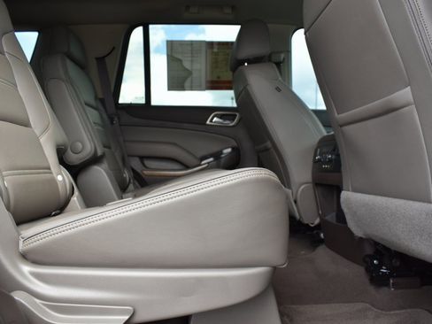 Used 2019 GMC Yukon Denali w/ Denali Ultimate Package image 10