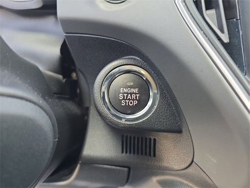 Used 2024 Subaru Crosstrek 2.0i Premium image 24