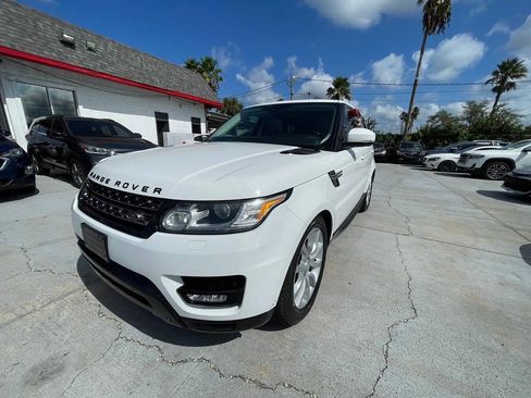 Used 2014 Land Rover Range Rover Sport HSE AWD/4WD image 2