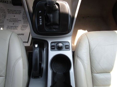 Used 2016 Ford Escape SE w/ SE Leather Comfort Package FWD image 11
