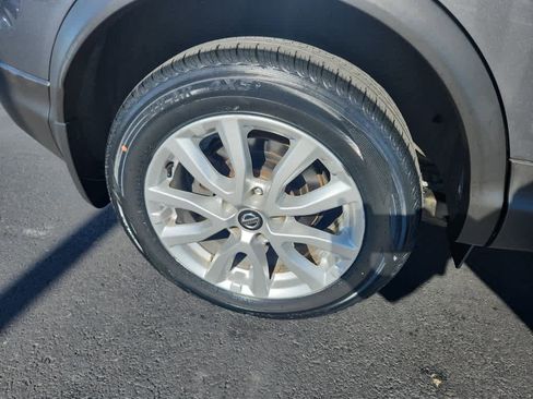 Used 2020 Nissan Rogue Sport SV image 10