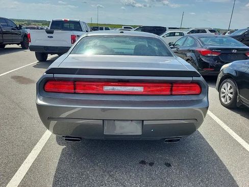Used 2012 Dodge Challenger R/T RWD image 3