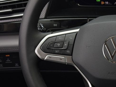 New 2026 Volkswagen Atlas Peak Edition AWD/4WD image 18