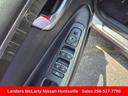 Used 2023 Hyundai Santa Fe SEL Premium AWD/4WD image 23