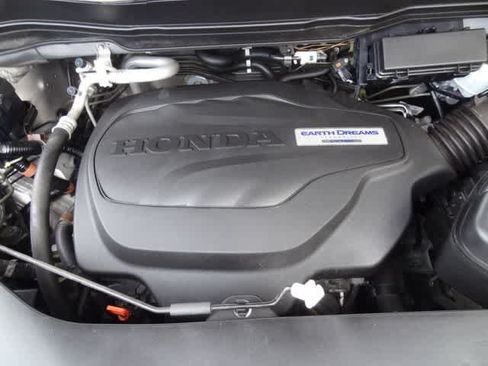 Used 2017 Honda Pilot Touring image 47