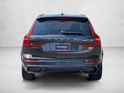 Used 2024 Volvo XC60 T8 Ultimate w/ Climate Package AWD/4WD image 7