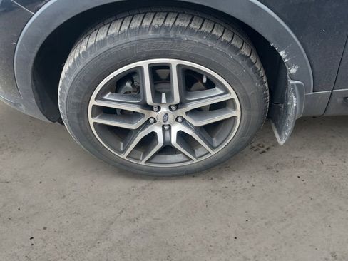 Used 2018 Ford Explorer Sport w/ Equipment Group 401A image 9