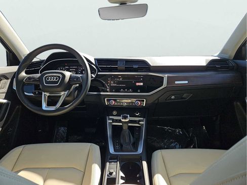 Certified 2025 Audi Q3 2.0T Premium AWD/4WD image 31
