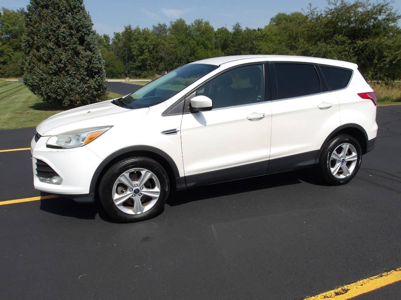 Used 2015 Ford Escape SE FWD image 8