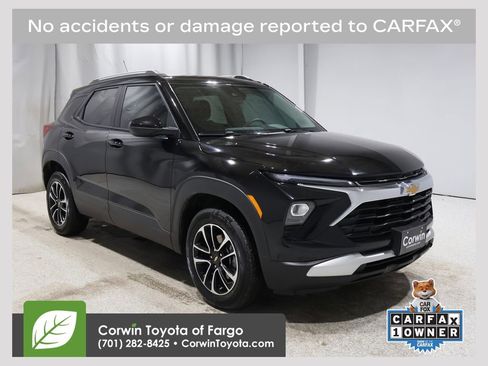 Used 2025 Chevrolet TrailBlazer LT image 1