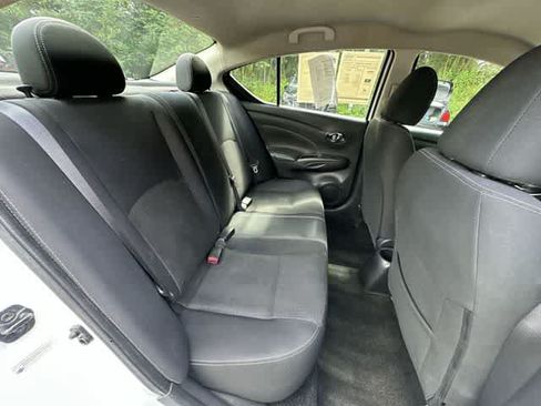 Used 2017 Nissan Versa SV FWD image 18