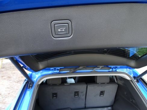 Used 2024 Chevrolet Blazer LT w/ Convenience Package image 10