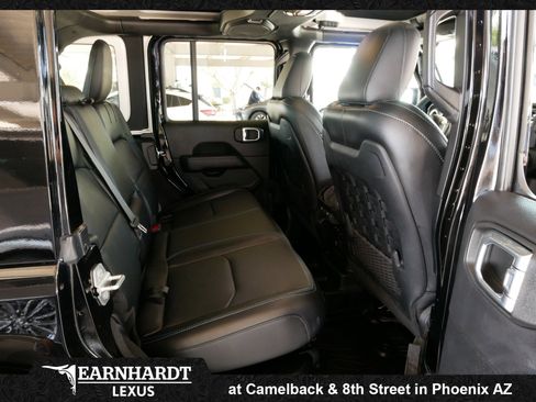 Used 2021 Jeep Wrangler Unlimited Rubicon 4xe w/ Cold Weather Group AWD/4WD image 16